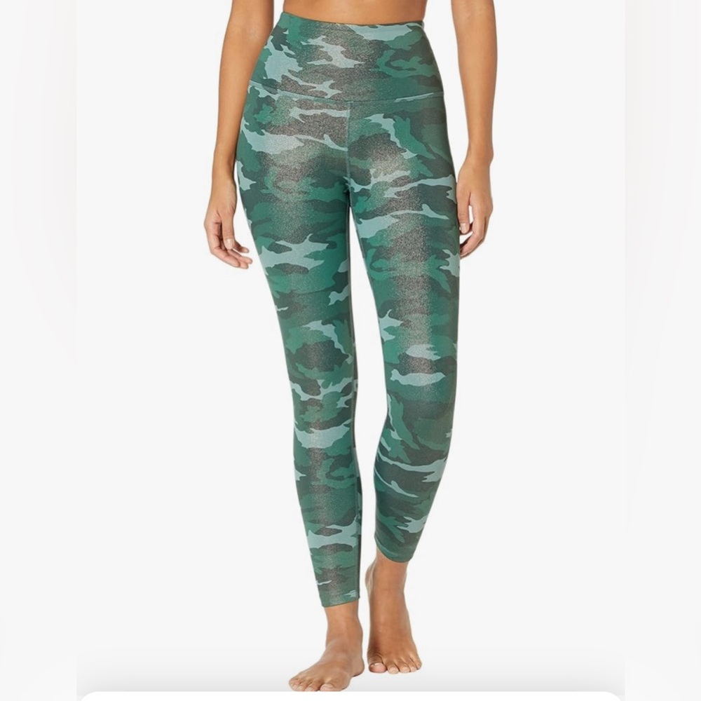 NWOT Beyond Yoga Sportflex Camo Dust